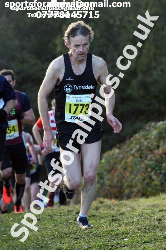 Senior mens 2017 Start Fitness North Eastern Harrier League, Aykley Heads, Durham. Photo:  David T. Hewitson/Sports for All Pics